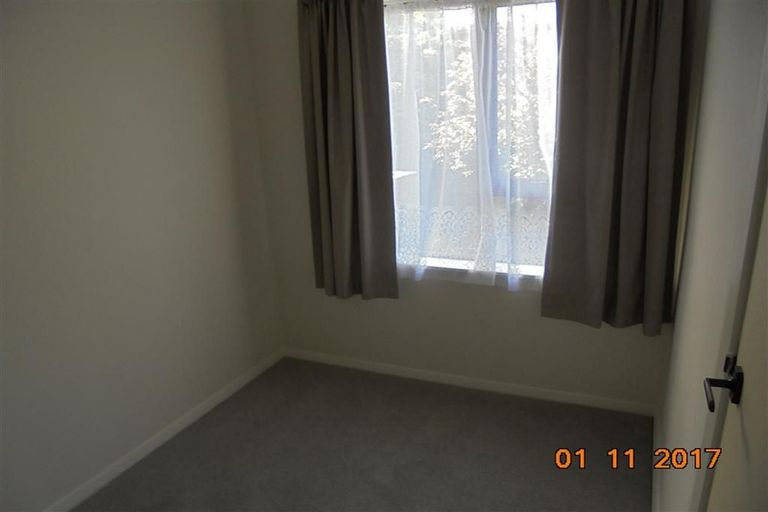 Photo of property in 30 Ranui Terrace, Tawa, Wellington, 5028