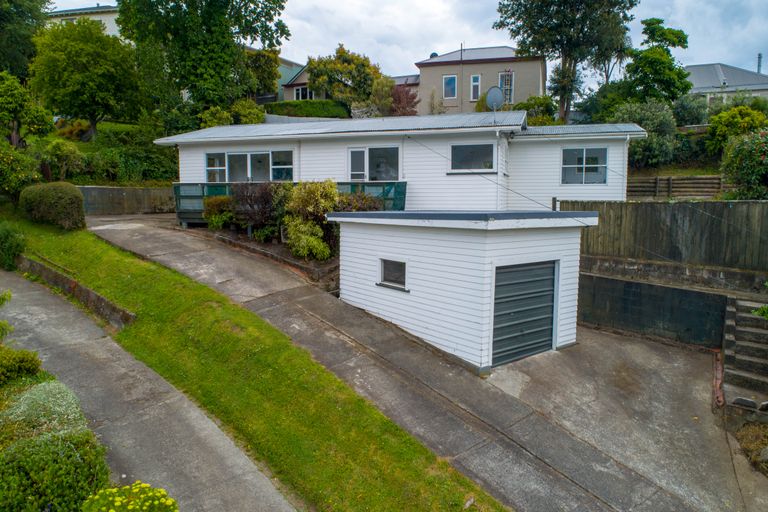 Photo of property in 64 Russell Street, Stepneyville, Nelson, 7010