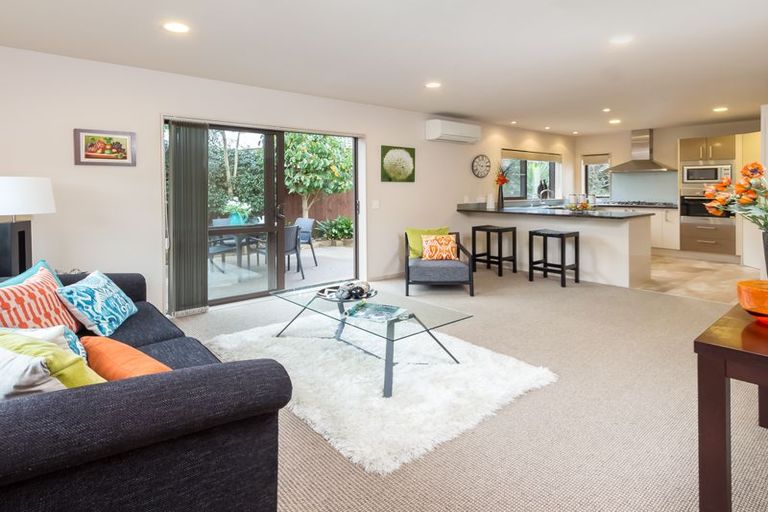 Photo of property in 2 Lucca Crescent, Flat Bush, Auckland, 2019