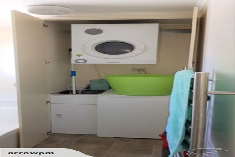 Photo of property in 18 Tonkin Drive, Sunnynook, Auckland, 0620