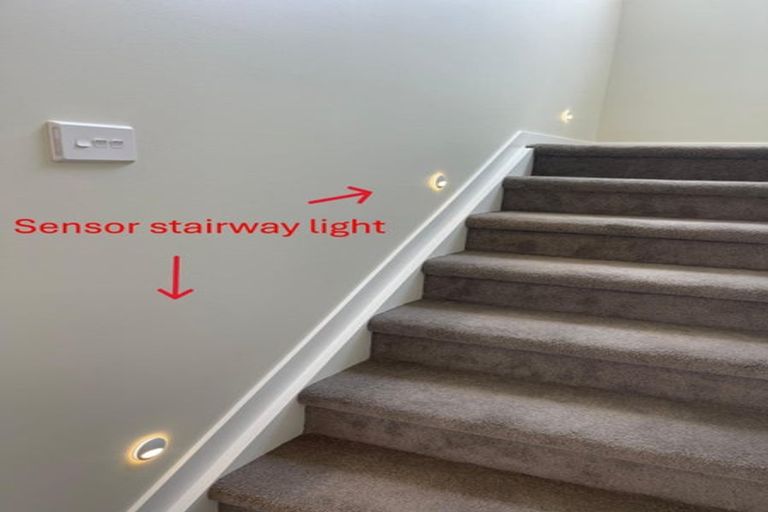 Photo of property in 13 Resnik Crescent, Kumeu, 0810