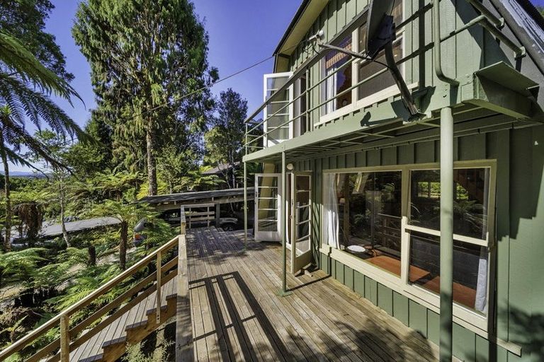 Photo of property in 37 Lake View Terrace, Moana, 7875