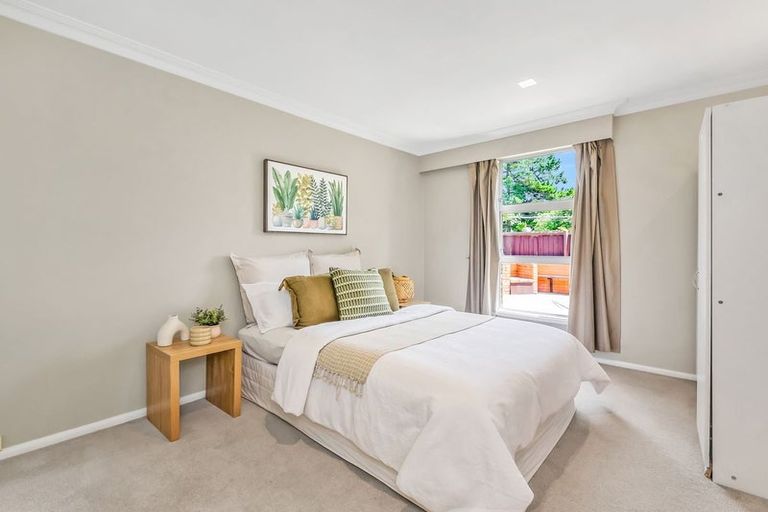 Photo of property in 39 Highfield Place, Avonhead, Christchurch, 8042