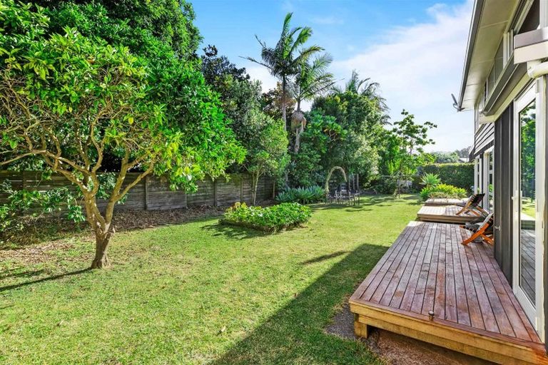 Photo of property in 6 Mckenzie Avenue, Arkles Bay, Whangaparaoa, 0932