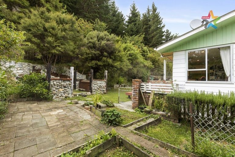 Photo of property in 32a Trelawney Road, Wainuiomata, Lower Hutt, 5014