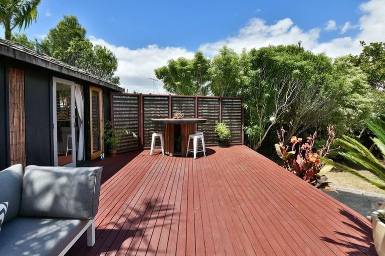 Photo of property in 61 Brian Crescent, Stanmore Bay, Whangaparaoa, 0932