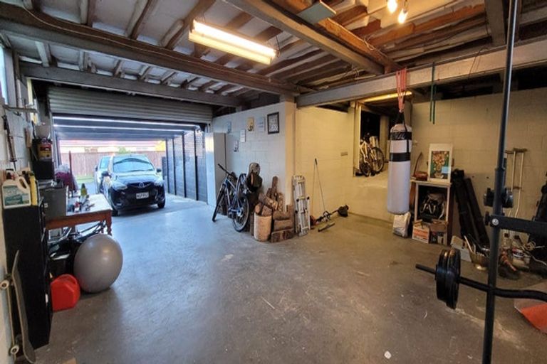 Photo of property in 7 Ranger Place, Wattle Downs, Auckland, 2103