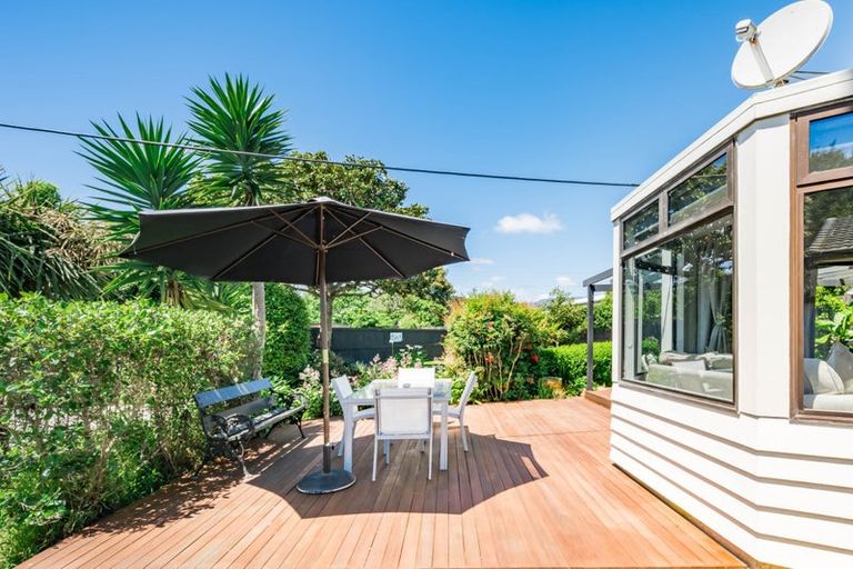 Photo of property in 314 Te Moana Road, Waikanae, 5036