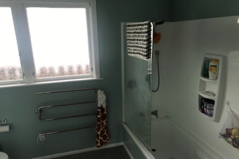 Photo of property in 57 Mark Avenue, Paparangi, Wellington, 6037