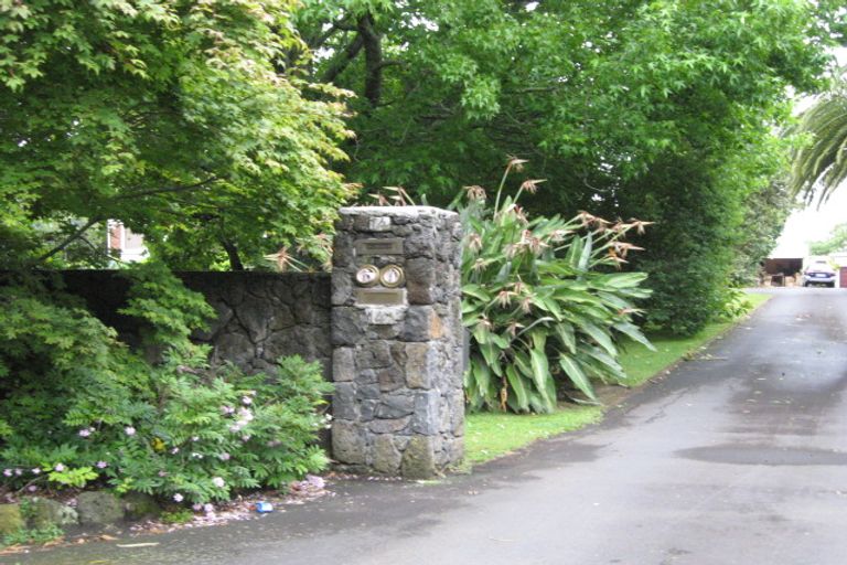 Photo of property in 2/14 Walmsley Road, Mangere, Auckland, 2022