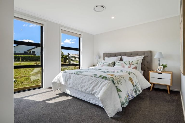 Photo of property in 14 Wheriko Avenue, Glenbrook, Waiuku, 2681