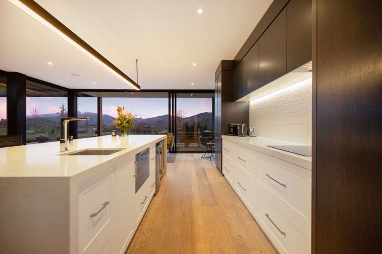 Photo of property in 6 Bloxham Lane, Lake Hayes, Queenstown, 9371