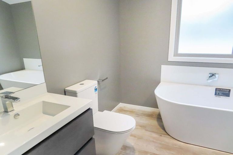 Photo of property in 1b Whiteman Grove, Taita, Lower Hutt, 5011