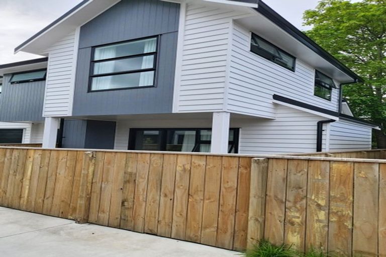 Photo of property in 16b Royal Street, Upper Hutt Central, Upper Hutt, 5018