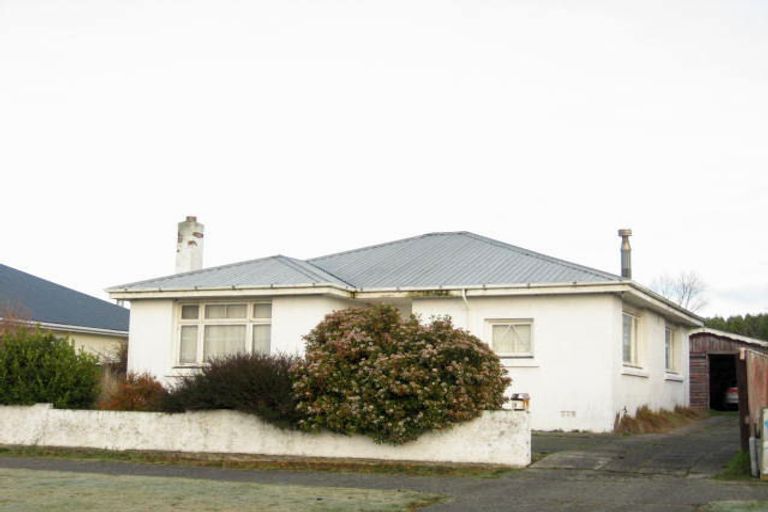 Photo of property in 11 Dyson Street, Strathern, Invercargill, 9812