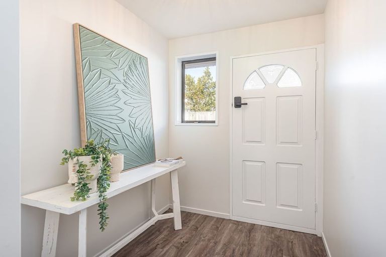 Photo of property in 2/61 Caledonian Road, St Albans, Christchurch, 8014