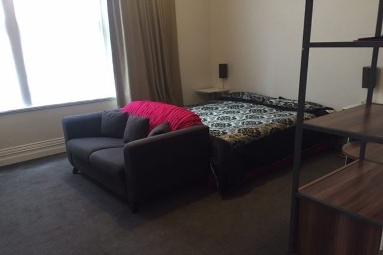 Photo of property in 94 Elm Row, Dunedin Central, Dunedin, 9016