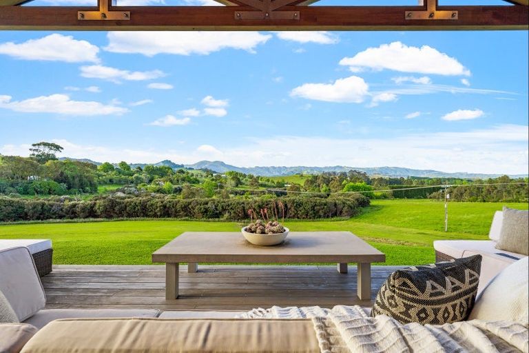 Photo of property in 113 Takatu Road, Tawharanui Peninsula, Warkworth, 0986