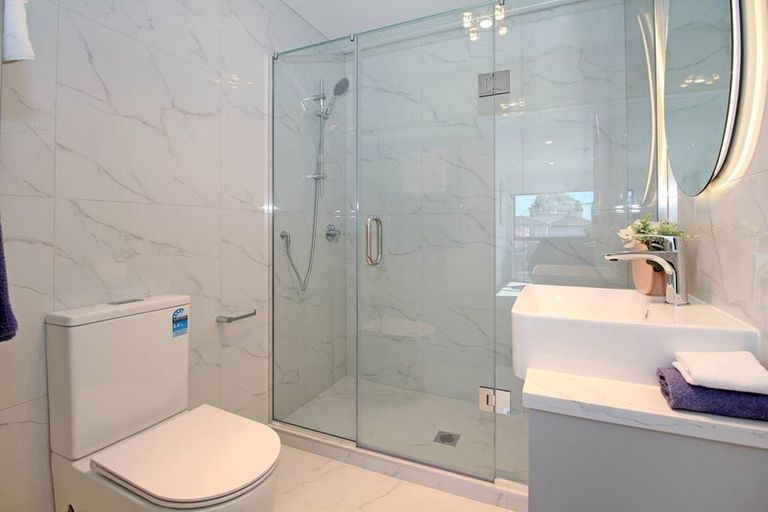 Photo of property in 1/2 Miami Street, Mangere East, Auckland, 2024