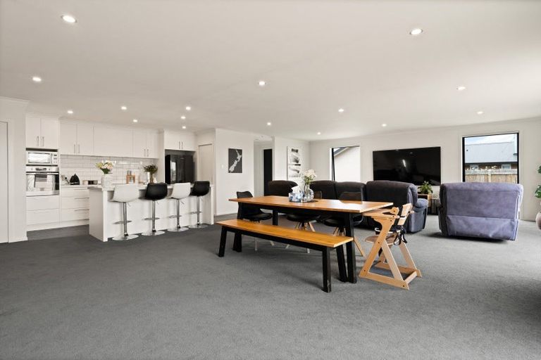 Photo of property in 6 Silverview Place, Mosgiel, 9024