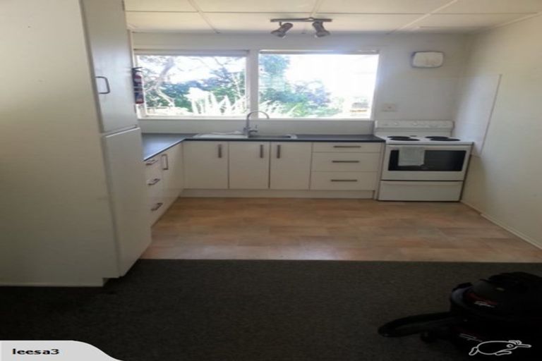 Photo of property in 195 Motutara Road, Muriwai, Waimauku, 0881