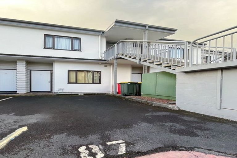 Photo of property in The Grange, 87/92 Bush Road, Albany, Auckland, 0632