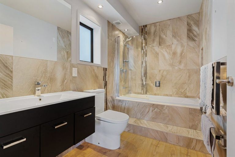 Photo of property in 114 Te Pamahue Drive, Whangamata, 3620