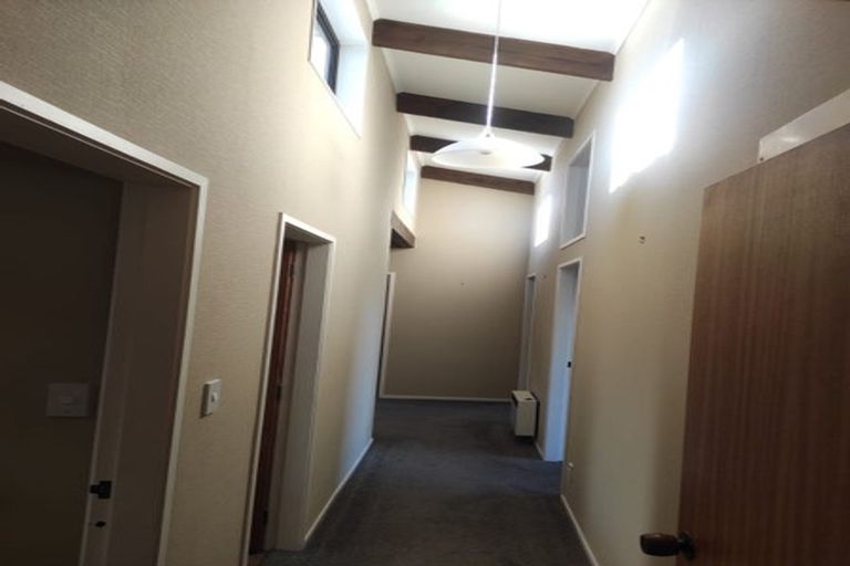 Photo of property in 10 Titoki Avenue, Waipahihi, Taupo, 3330