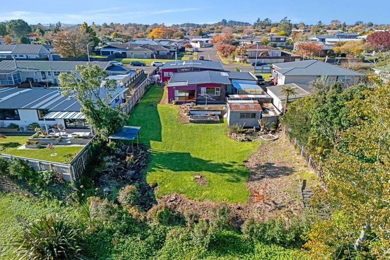 Photo of property in 8 Rewa Street, Inglewood, 4330