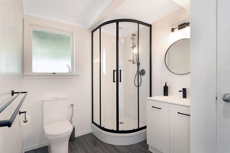 Photo of property in 12 Mildon Road, Waitakere, Auckland, 0782