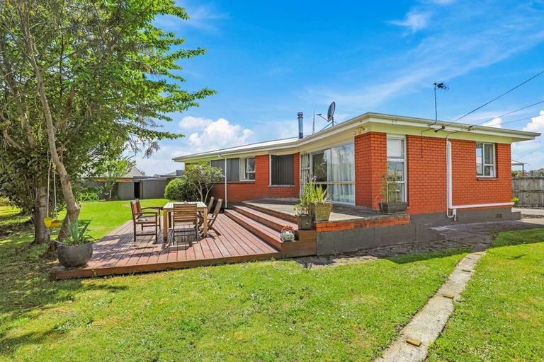 Photo of property in 21 Fenruss Street, Fairy Springs, Rotorua, 3015