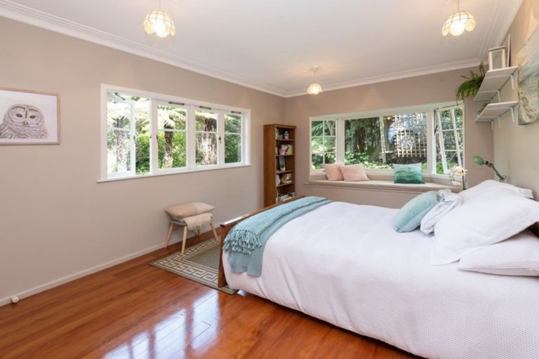 Photo of property in 13 Fenton Terrace, Cockle Bay, Auckland, 2014