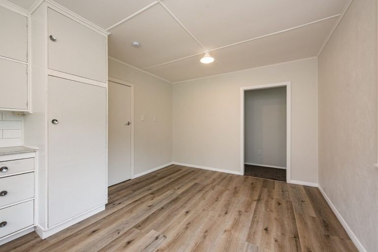 Photo of property in 80 Dowse Drive, Maungaraki, Lower Hutt, 5010