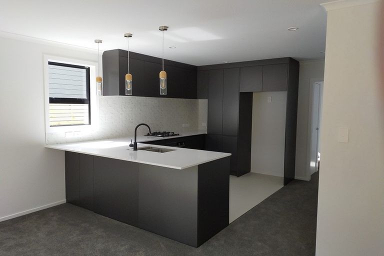 Photo of property in 5b Breakwater Way, Whitby, Porirua, 5024