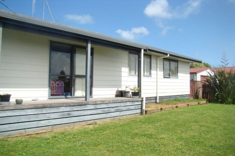 Photo of property in 6 Baverstock Road, Nawton, Hamilton, 3200