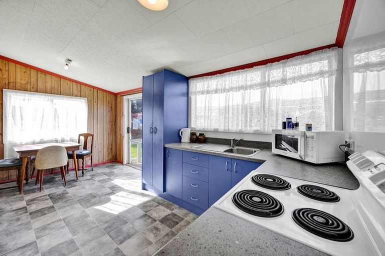 Photo of property in 9 Napier Street, Opunake, 4616