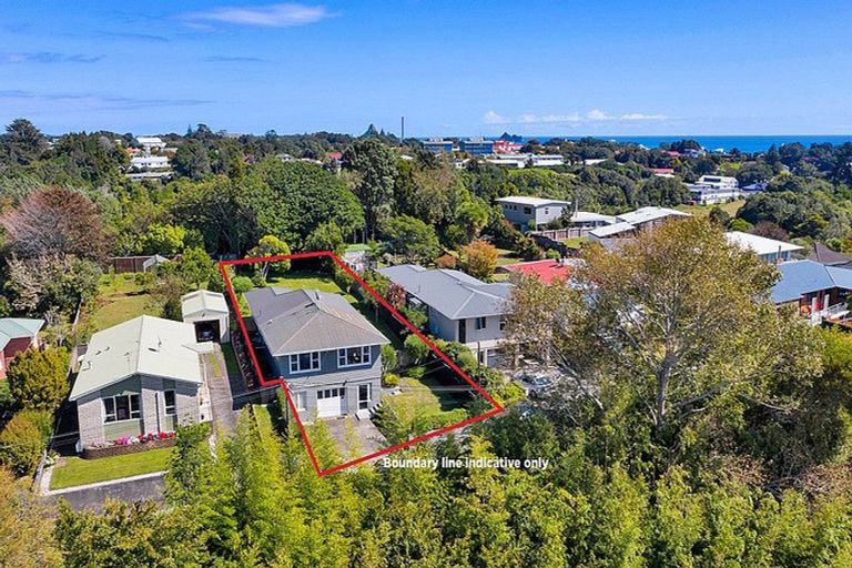 Photo of property in 46 Awanui Street, Merrilands, New Plymouth, 4312