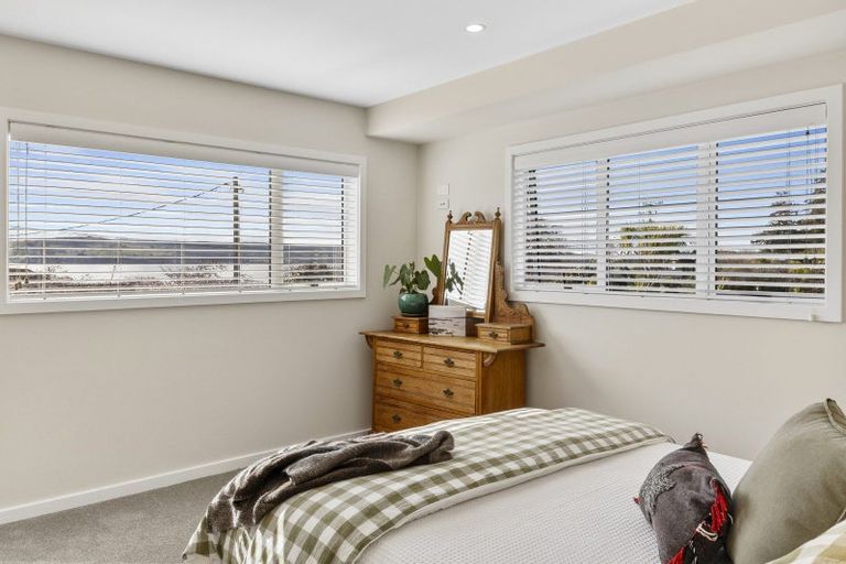 Photo of property in 24 Rainbow Drive, Rainbow Point, Taupo, 3330