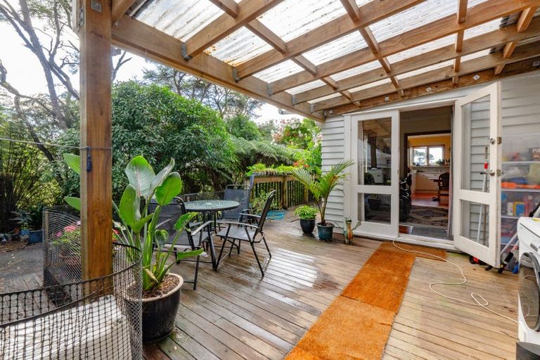Photo of property in 58 Bethells Road, Waitakere, Auckland, 0782