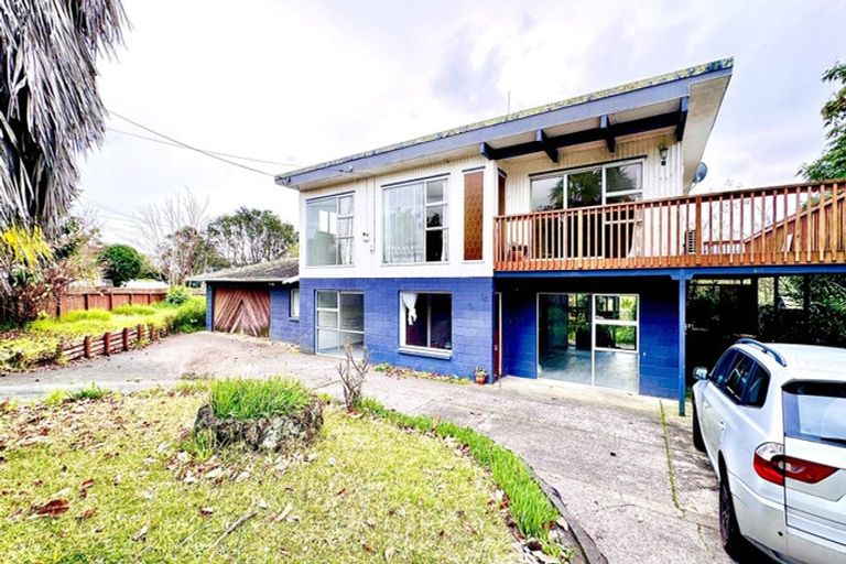 Photo of property in 54 Colwill Road, Massey, Auckland, 0614