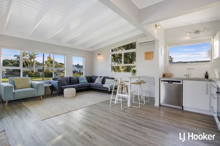 Photo of property in 4 Hereford Place, Waihi Beach, 3611