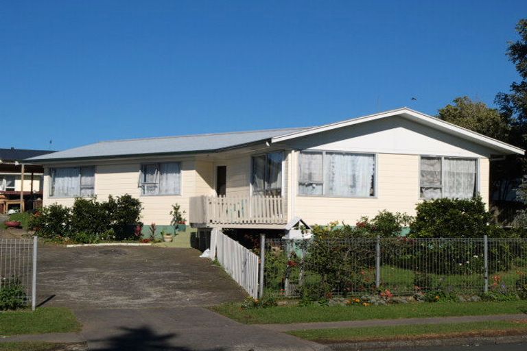Photo of property in 33 Wickman Way, Mangere East, Auckland, 2024
