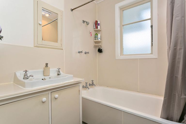 Photo of property in 72 Campbell Street, Leamington, Cambridge, 3432