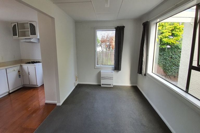 Photo of property in 106 Yaldhurst Road, Sockburn, Christchurch, 8042