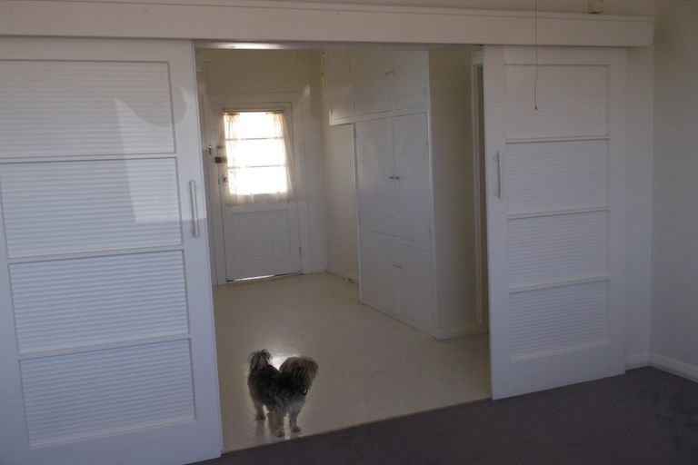 Photo of property in 6 Maratahu Street, Westown, New Plymouth, 4310