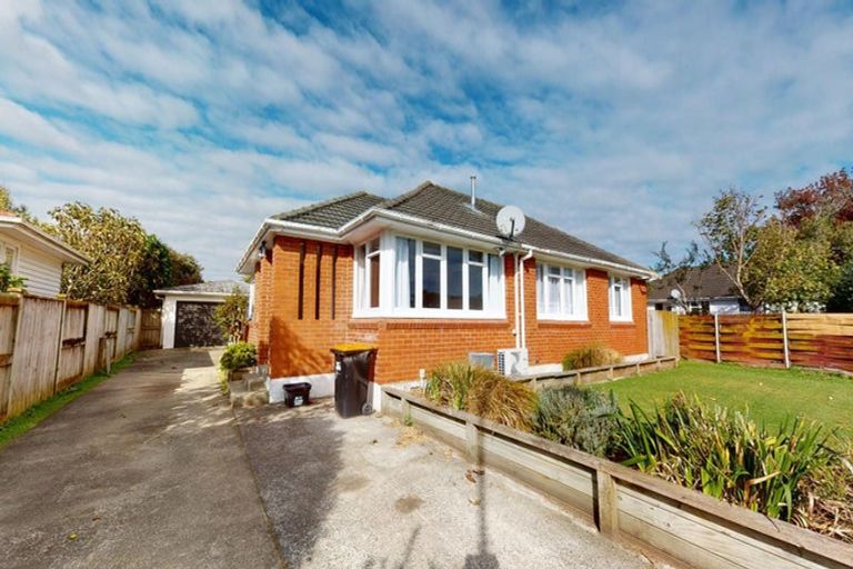 Photo of property in 32 Galway Avenue, Hokowhitu, Palmerston North, 4410