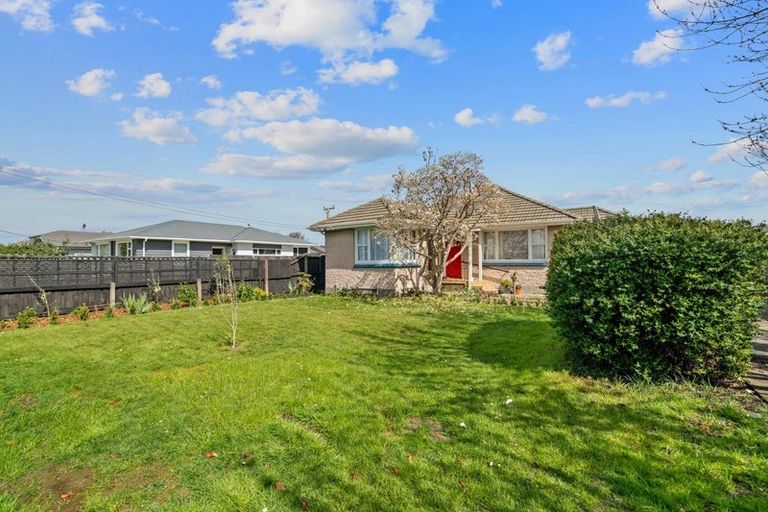 Photo of property in 121 Marshland Road, Shirley, Christchurch, 8061