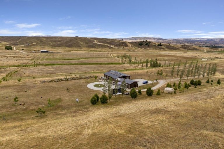 Photo of property in 163 Golden Road, Springvale, Alexandra, 9393