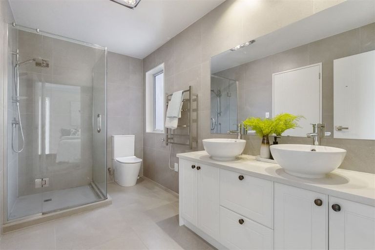 Photo of property in 39 Cloonlyon Drive, Flat Bush, Auckland, 2019