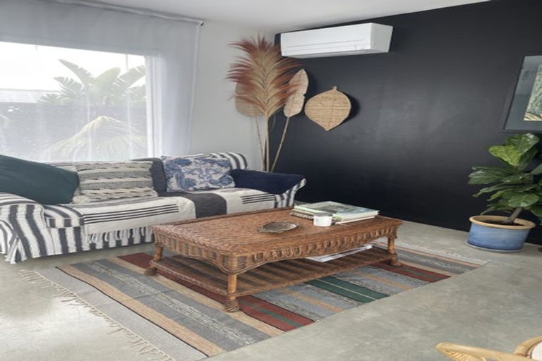 Photo of property in 2 Taimoana Close, Mangawhai Heads, Mangawhai, 0505